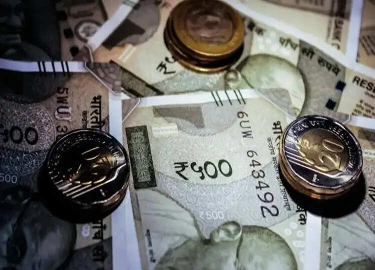8th Pay Commission:क्या केंद्र सरकार के कर्मचारियों का वेतन 18,000 रुपये से बढ़कर 51,480 रुपये हो जाएगा? जानें डिटेल्स