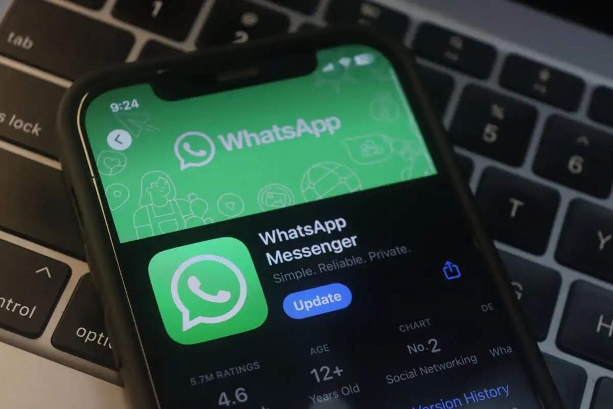 WhatsApp का नया अपडेट: ऑनलाइन इंडिकेटर से लेकर वीडियो कॉल ज़ूम तक, बदलेगा आपका एक्सपीरियंस