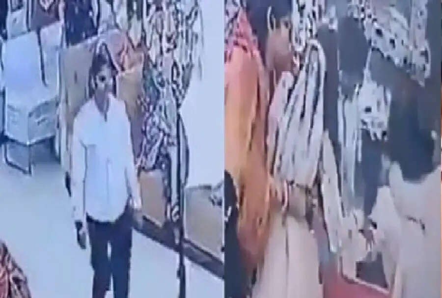 Video: लड़की की सगाई में आ धमकी उसकी गर्लफ्रेंड, बोली- 'चार साल से इसके साथ लिव-इन रिलेशन में हूँ' फिर हुआ ऐसा कि..