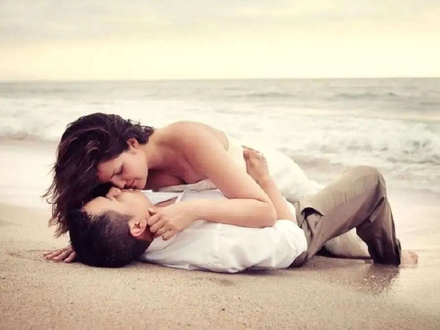 A -Sexual Persons- क्या आपको पता हैं किन लोगो को कहा जाता हैं ए-सेक्सुअल, आइए जानें
