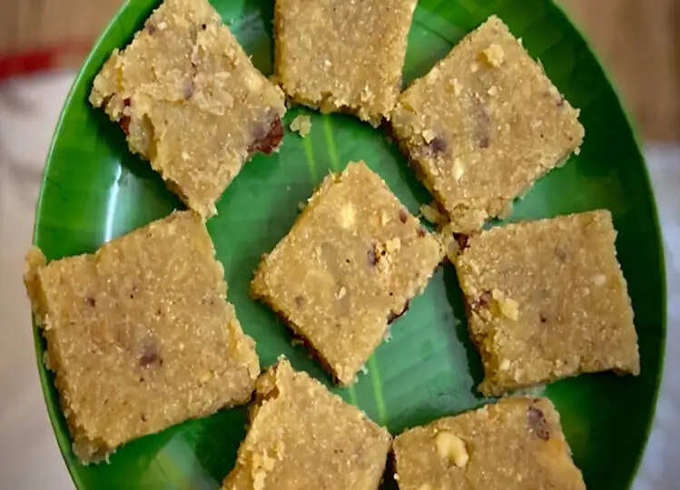 Recipe: सर्दियों में जरूर ट्राई करें ये मिठाई, स्वाद ऐसा कि बार बार करना चाहेंगे ट्राई
