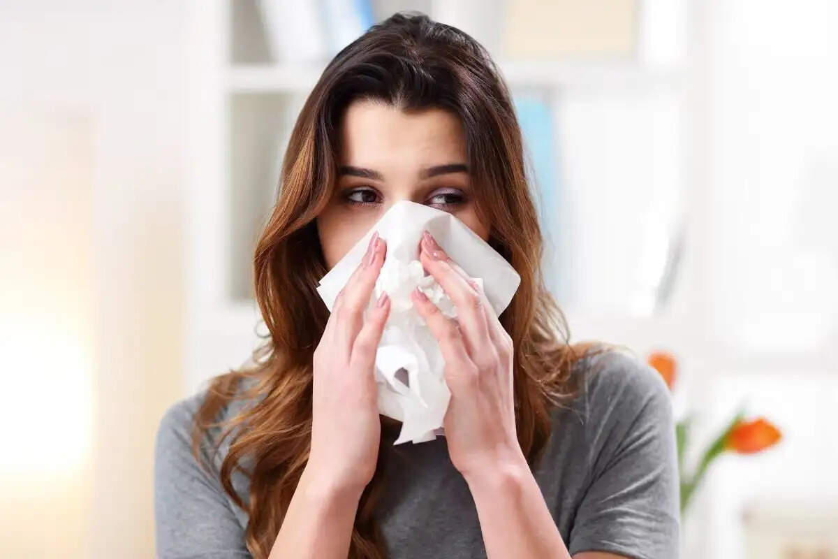 Health Tips- छींक को रोकना हो सकता है कानों के लिए हानिकारक, दिमाग के उपर पढ़ता है बुरा असर