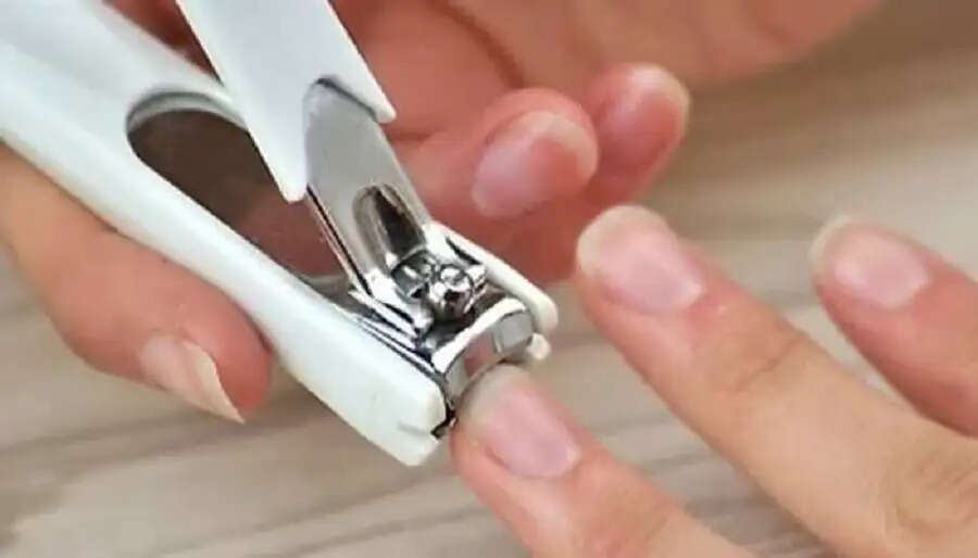 Nail Cutting Tips-&nbsp;इस वजह से रात को नाखून काटने चाहिए, आइए क्या हैं सही समय नाखून काटने का