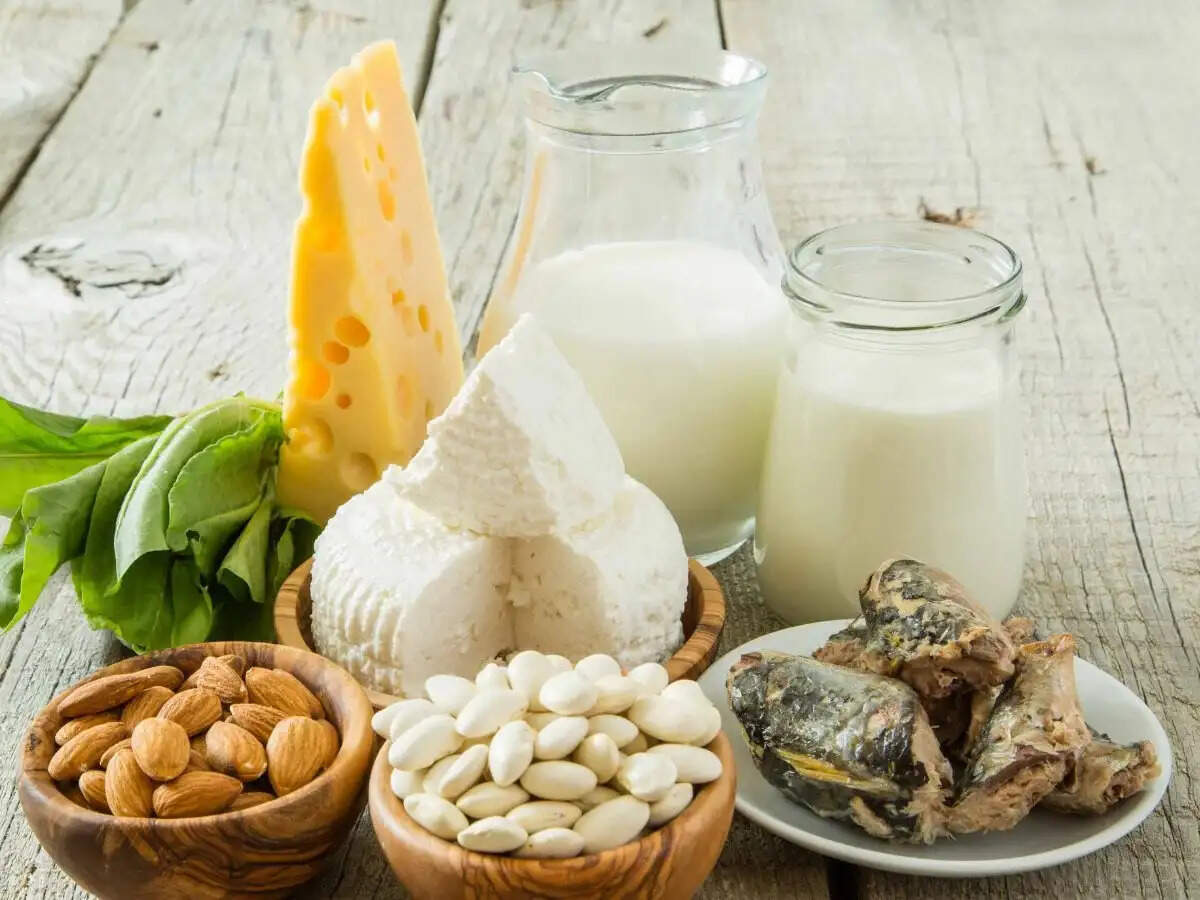 Health Tips- शरीर में कैल्शियम की कमी दूर करने के लिए रोजानाप पिएं बादाम का दूध, जानिए इनके बारे में