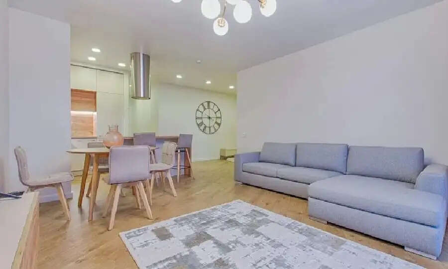 Vastu Tips- ड्राइंग रूम में भूलकर भी ना रखें ये चीजें, बन सकती हैं कगांली का कारण