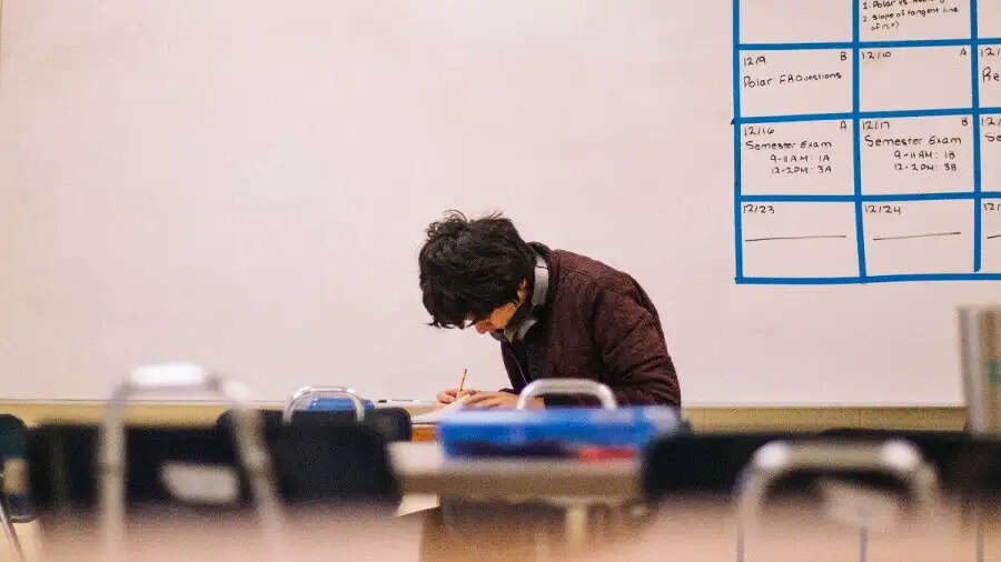 CUET PG Exam Instruction- CUET&nbsp;&nbsp;परीक्षा देने जा रहे हैं, तो ना भूले एडमिट कार्ड, वरना परीक्षा से रह जाएंगे वंचित