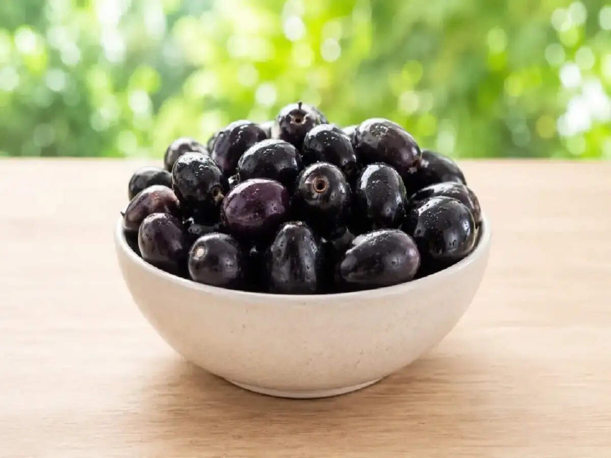 Health Tips-  हमें प्रतिदिन कितने जामुन खाना चाहिए, आइए जानें