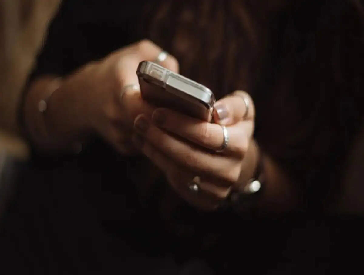 Smartphone Tips- क्या आपका फोन खो गया हैं, तो&nbsp;घबराएं नहीं!&nbsp;Find My Device से मिनटों में ढूंढ निकालें अपना फोन