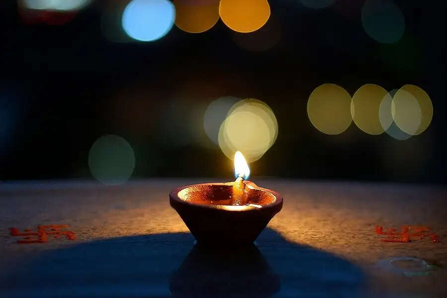 Diwali Special-&nbsp;घर में कभी नहीं होगी धन की कमी, बस दिवाली के दिन घर ले आएं ये चीजें