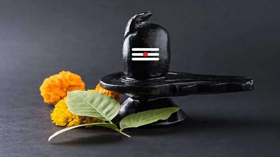 Jyotish Tips-&nbsp;क्या आर्थिक संकटों ने कर रखा हैं परेशान, तो शिवलिंग पर चढाएं ये चीजें