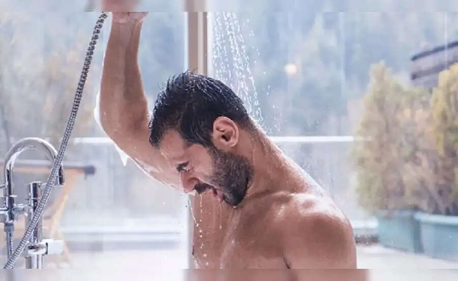 Health Tips-&nbsp;क्या आप सर्दियों में प्रतिदिन गर्म पानी से नहाते हैं, जानिए इसके नुकसान