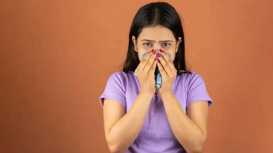 Health Tips-&nbsp;क्या आपको बार बार छींक आती हैं, छुटकारा पाने के लिए अपनाएं ये टिप्स