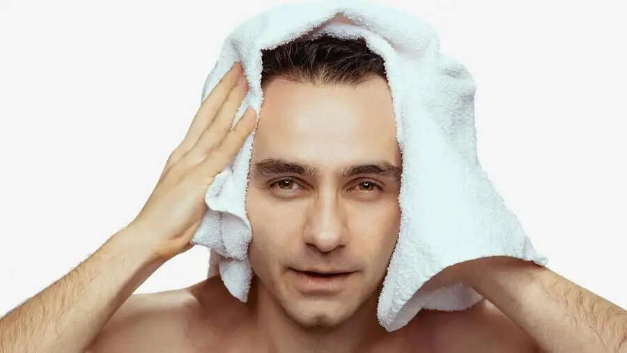 Skin Care Tips-  नहाने के बाद भूलकर भी ना करें ये गलतियां, स्किन हो सकती हैं खराब