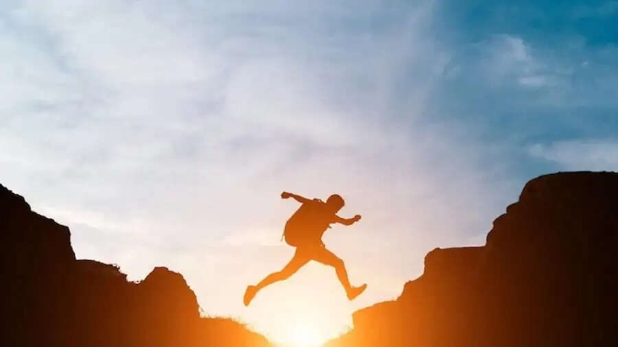 Success Tips- क्या आप सफलता पाना चाहते हैं, तो इन आदतों से बना ले दूरी