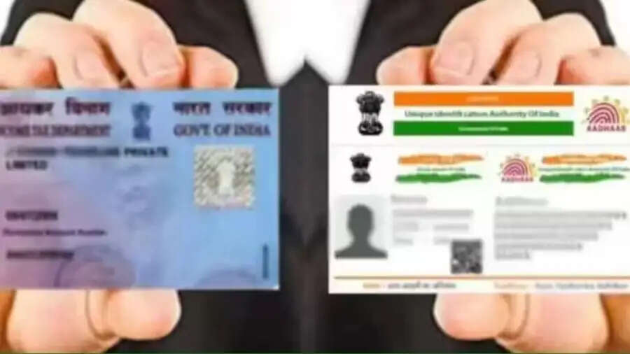 Pancard Tips-  पैन कार्ड से आधार कार्ड को लिंक नहीं कराया हैं, तो हो सकता हैं बड़ा नुकसान