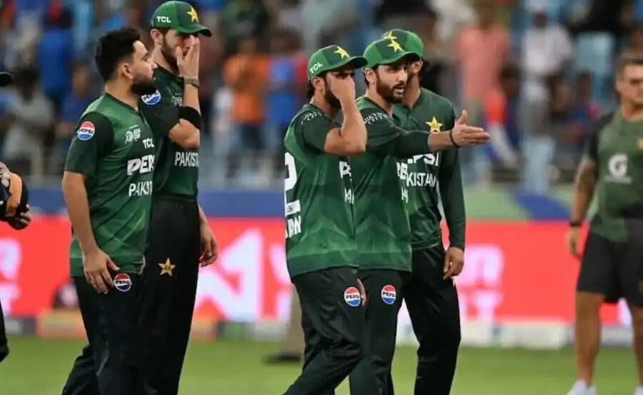 Asia Cup 2025- पाकिस्तान और&nbsp;UAE&nbsp;का मैच 1 घंटे देरी से शुरु हुआ,&nbsp;अपने ही फैसले से पलटी&nbsp;PCB, जानिए पूरी वजह