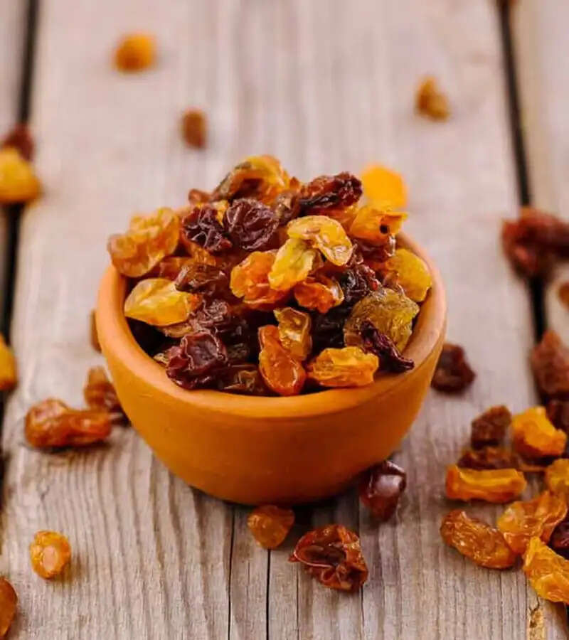 Health Tips- किशमिश सेवन के लाभ जानकर हैरान हो जाएंगे आप, जानिए इनक बारे में