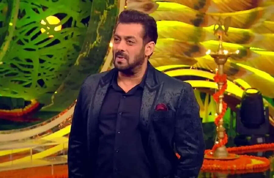 Entertainment News-  तीनों खान में से कौन सबसे ज्यादा पढ़ा लिखा हैं, आइए जानते हैं इनके बारे में