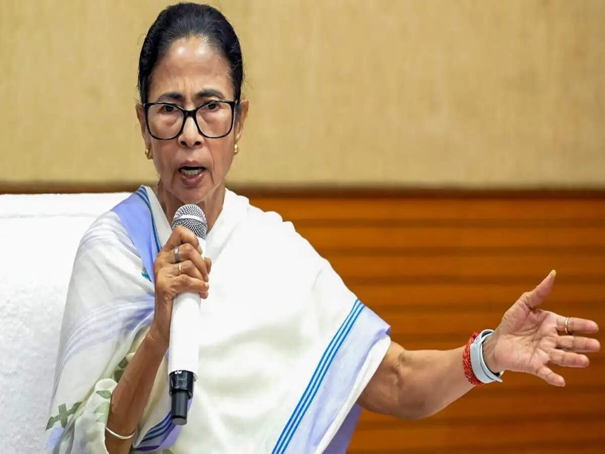 Politics News- पश्चिम बंगाल में&nbsp;BJP&nbsp;की तरफ से कौन होगा मुख्यमंत्री, गृह मंत्री ने कर दिया बड़ा ऐलान