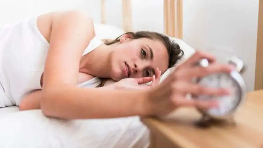 Health Tips- इन खराब आदतों की वजह से नींद में पड़ सकती हैं खलल, जानिए पूरी डिटेल्स