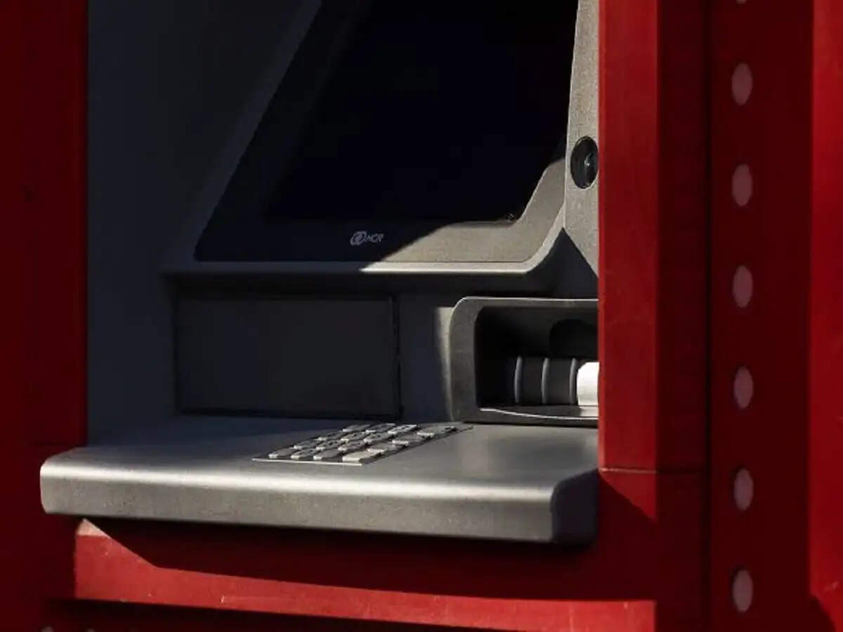 ATM Jackpotting Scam- हैकर्स ने कर रहे हैं&nbsp;ATM Jackpotting Scam, आप बचके रहें
