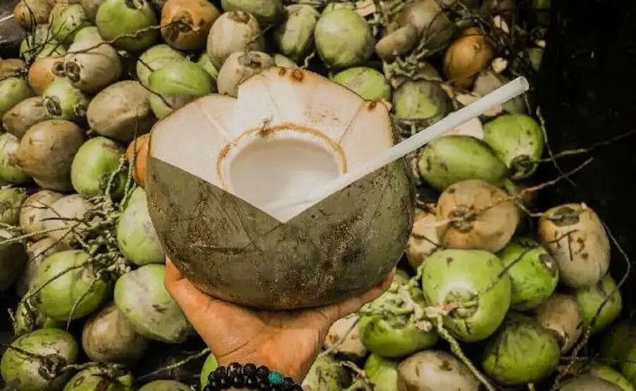 Health Tips-&nbsp;नारियल पानी में पाए जाते हैं ये न्यूट्रिएंट्स, जानिए इसके फायदे