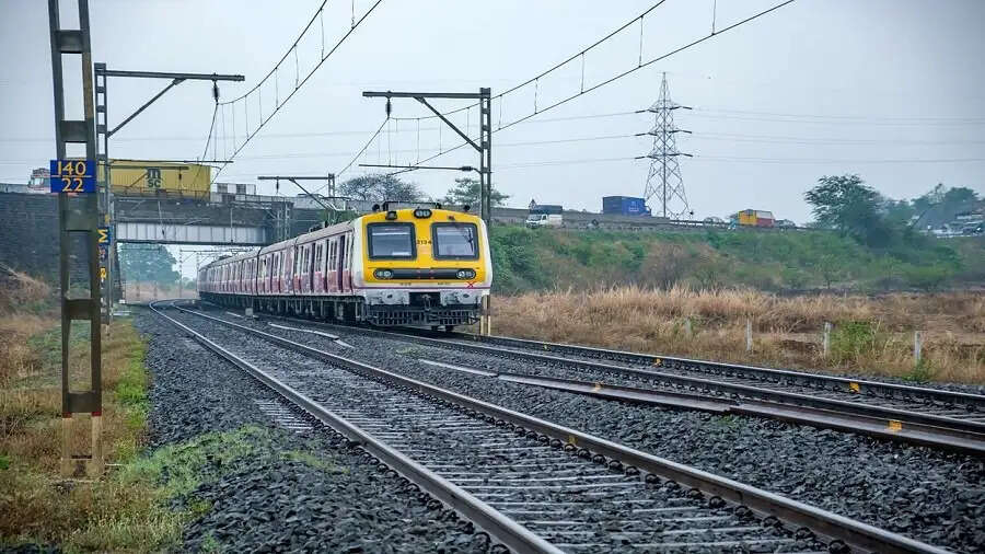 Train Tips- एक ट्रेन की कीमत कितनी होती हैं, जानकर हैरान हो जाएंगे आप
