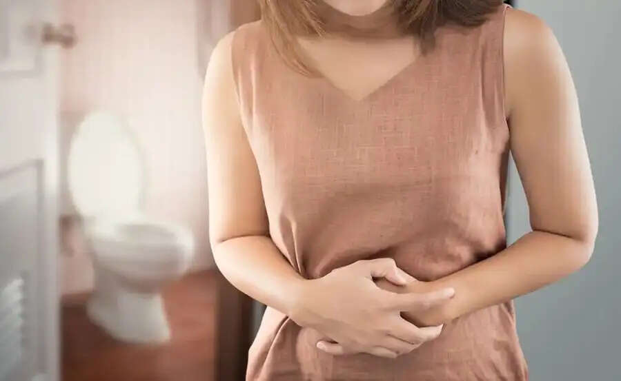 Health Tips-&nbsp;क्या आपका पेट ठीक से साफ नहीं होता हैं, तो सुबह गुनगुने पानी इस चीज को डालकर पिएं, जानिए पूरी डिटेल्स
