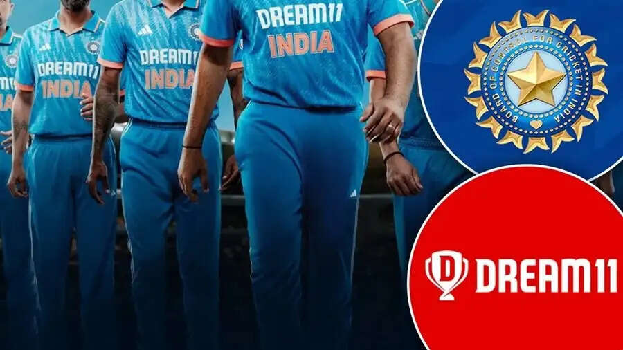 Sports News-  क्या आपको पता है&nbsp;Dream11&nbsp;BCCI&nbsp;को 1 मैच के कितने पैसे देती हैं, आइए जानें
