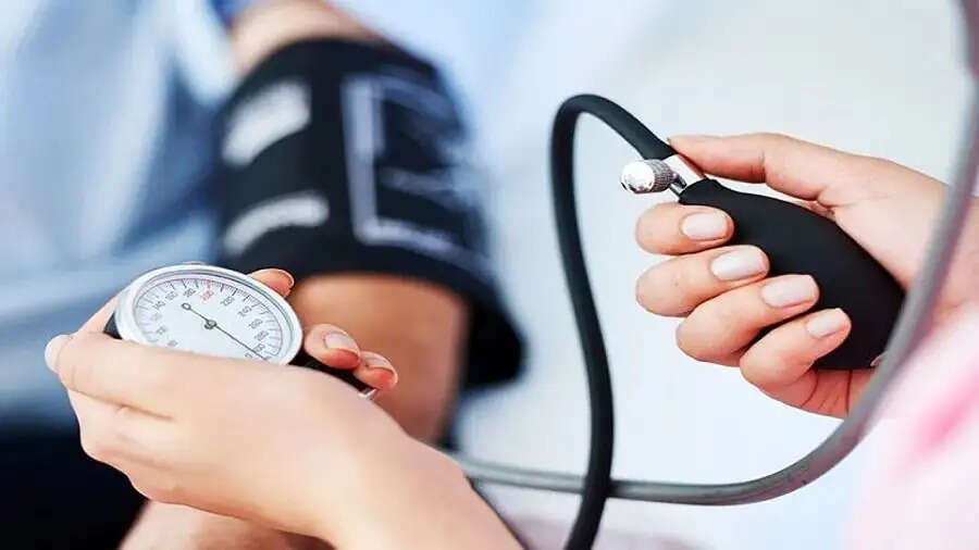 Health Tips-&nbsp;इन कारणों से बढ़ सकता हैं आपका ब्लड प्रेशर, जानिए पूरी डिटेल्स