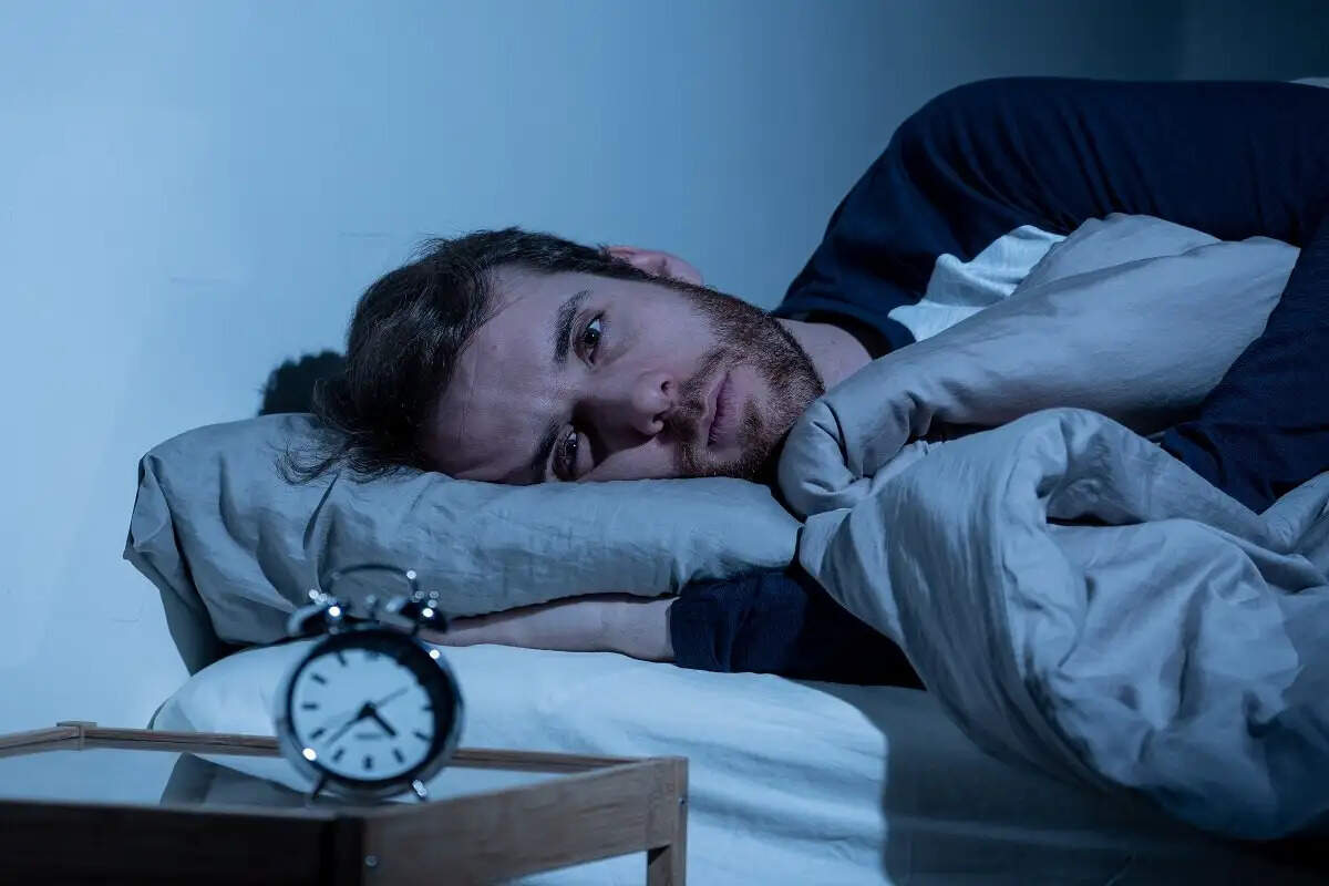 Health Tips- &nbsp;रात को अच्छी नींद लेने के लिए भूलकर भी ना खाएं ये चीजें, जानिए इनके बारे में
