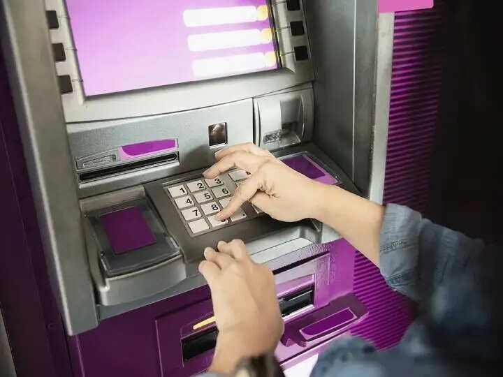 ATM Card Tips- &nbsp;किसी इंसान की मृत्यु के बाद उसके ATM कार्ड से पैसे निकाल सकते हैं, जानिए पूरी डिटेल्स