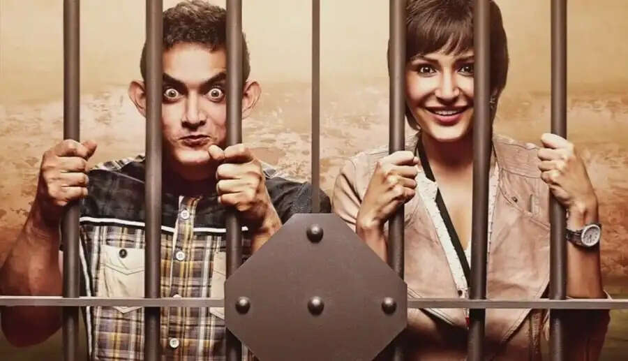 Entertainment News- बॉलीवुड स्टार्स जिन्होनें अपनी से छोटी उम्र की एक्ट्रेस संग किया बड़े पर्दे पर रोमांस, जानिए इनके बारे में