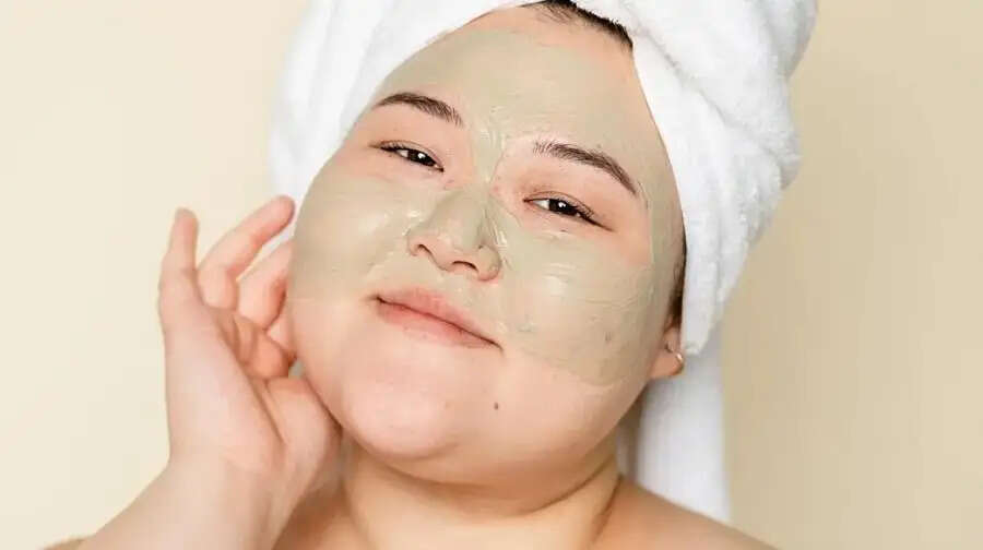 Skin Care Tips- बेजान और रूखी त्वचा में जान फूंक देते हैं ये कैप्सूल, जानिए लगाने का आसान तरीका