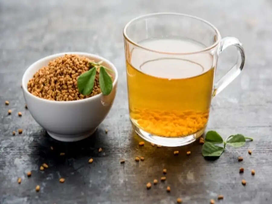 Health Tips-  खाली पेट मेथी का पानी पीना होती हैं स्वास्थ्य के लिए फायदेमंद, जानिए पूरी डिटेल्स