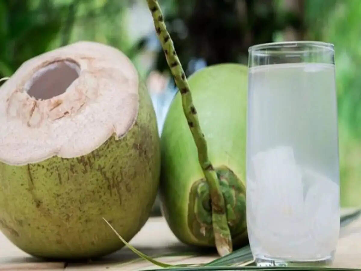 Health Tips- इन लोगो को भूलकर भी नहीं पीना चाहिए नारियल पानी, जानिए इसकी वजह