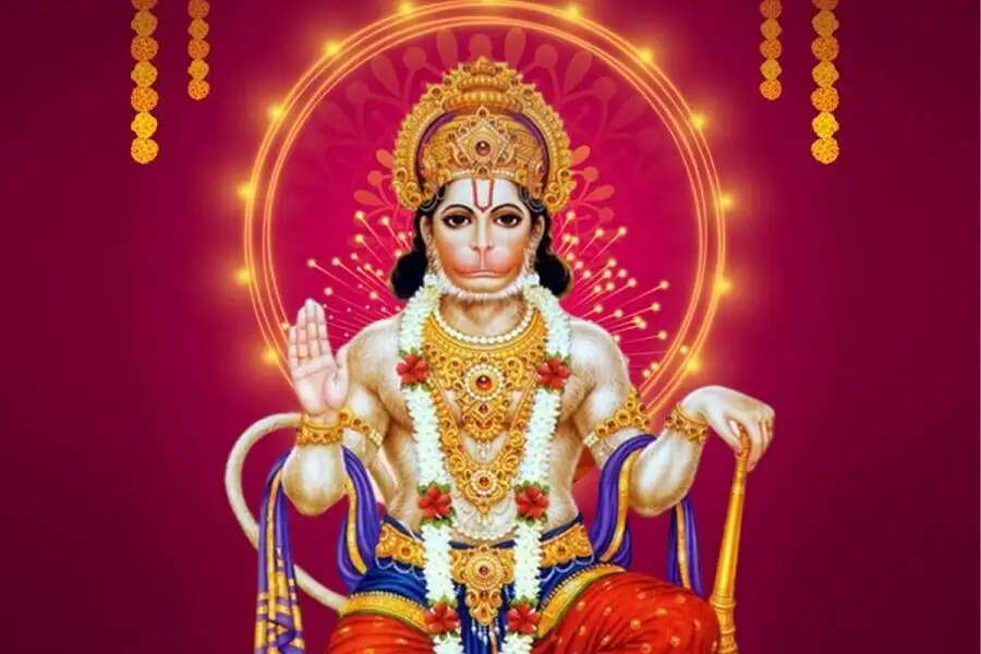 Astro Tips- सोने से पहले हनुमान चालीसा पढ़ने से कई लाभ, आइए जानें