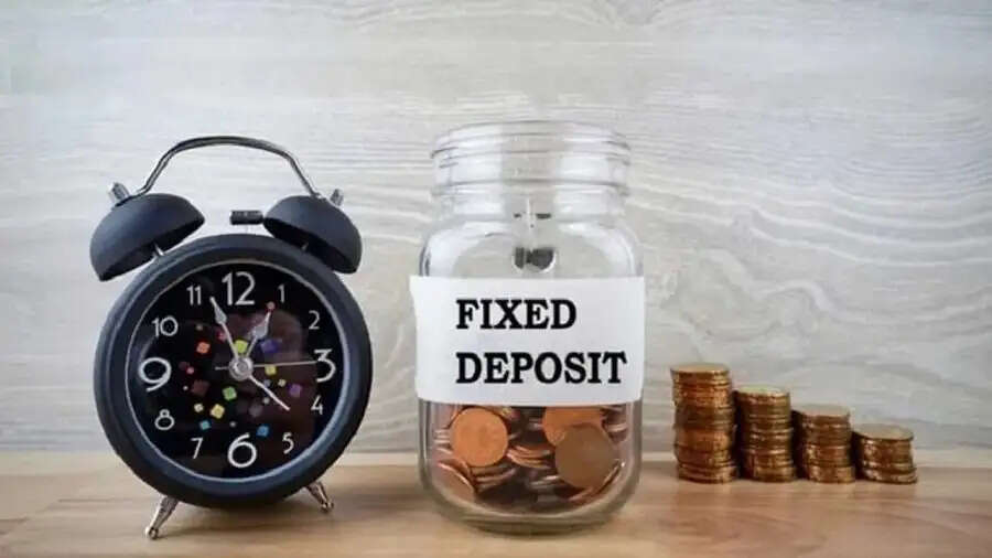 Corporate FD-&nbsp;&nbsp;क्या आप कॉर्पोरेट&nbsp;FD में करना चाहते हैं निवेश, तो इन बातों का रखें ध्यान