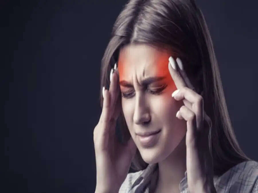 Health Tips-&nbsp;सिरदर्द होने पर भूलकर भी ना करें ये काम, बढ़ सकती है तकलीफ