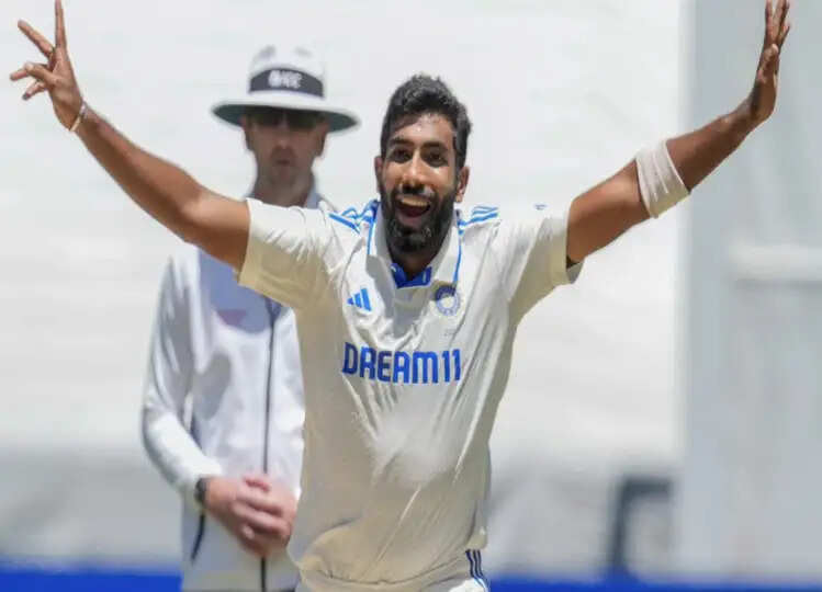 BCCI बुमराह को एक ओवर डालने के लिए कितनी देता है राशि, जानें कितनी होती है कमाई