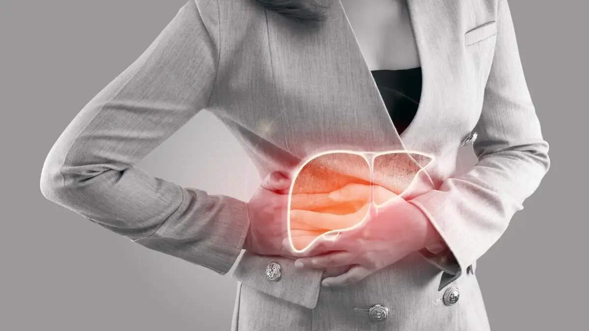 Health Tips- लिवर में खराबी होने पर दिखाई देते हैं ये लक्षण, नजरअंदाज करना हो सकता हैं भारी