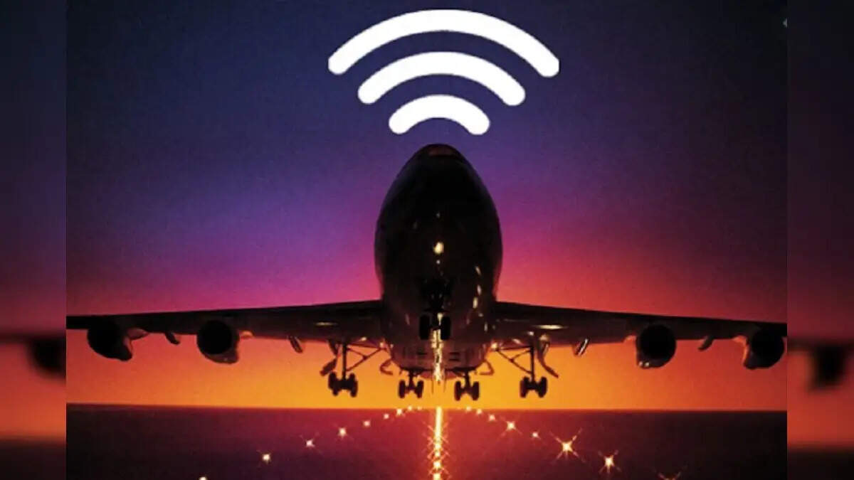 Internet in Flight- अब हवाई यात्रा के दौरान मिलेगा फर्राटेदार इंटरनेट, जानिए इसकी पूरी डिटेल्स