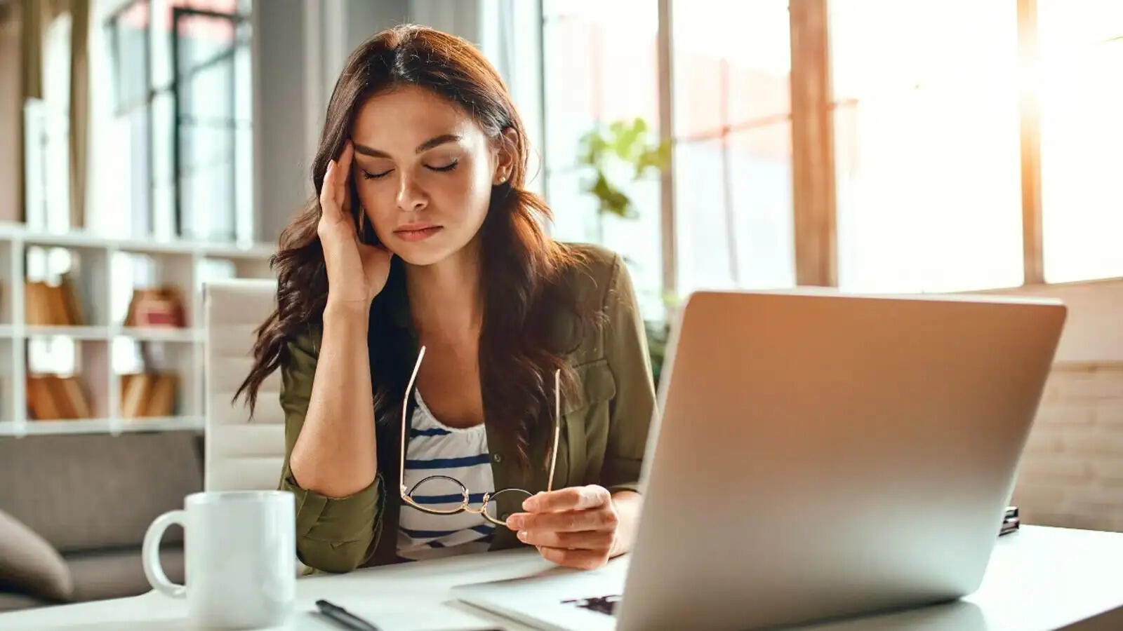 Work Balance Tips- क्या आप घर और काम के स्ट्रेस से परेशान हैं, जानिए इन्हें बैलेंस करने का तरीका