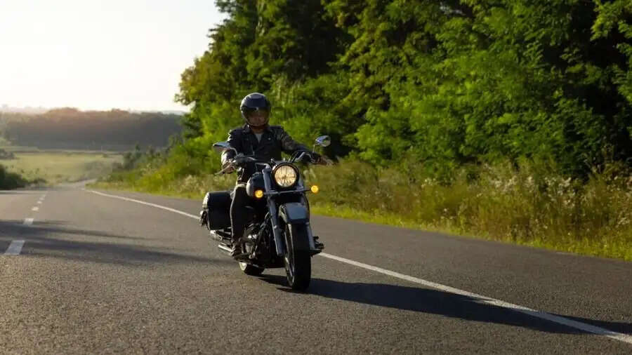 Bike Tips-&nbsp;&nbsp;बाइक के टायरों का इतने दिनों में चेक करना चहिए एयर प्रेशर, जानिए पूरी डिटेल्स