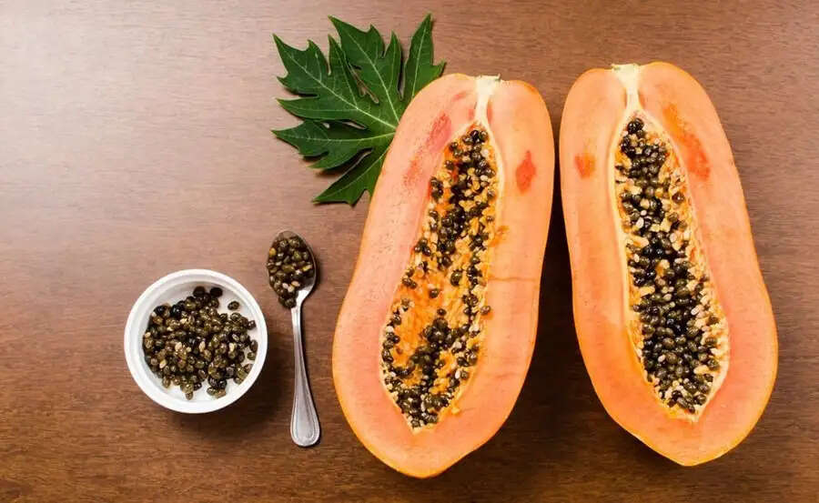 Health Tips- शरीर में जमा हो गई हैं गंदगी, तो सुबह खाली पेट खाले पपीता, पानी की तरह बह जाएगी शरीर में जमी गंदगी