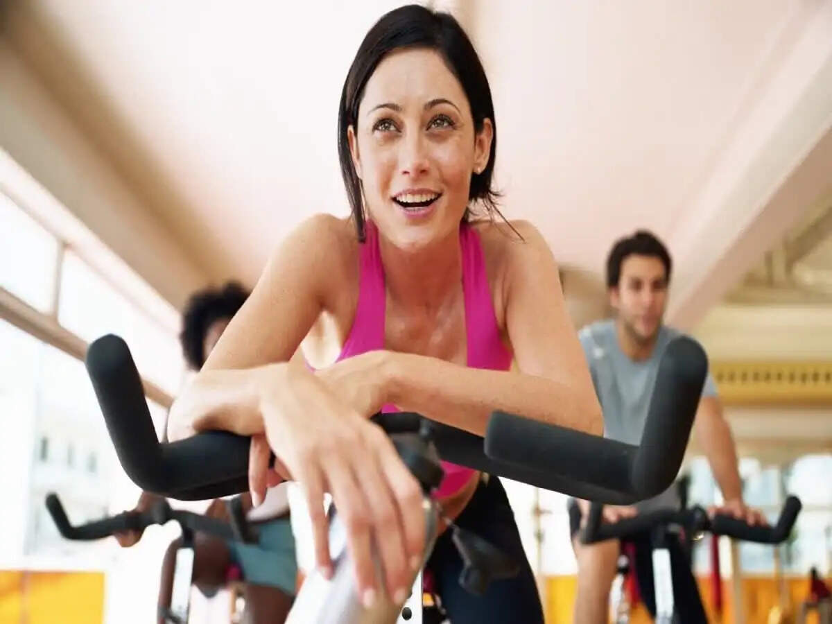 Workout Tips- खाली पेट वर्कआउट करने से हो सकते हैं नुकसान, हो जाएं सावधान