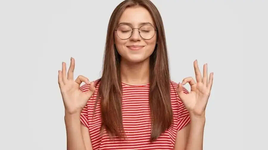 Personality Tips- क्या लाख कोशिशों के बाद भी मन नहीं रहता हैं शांत, तो ये आदतें सुधारें
