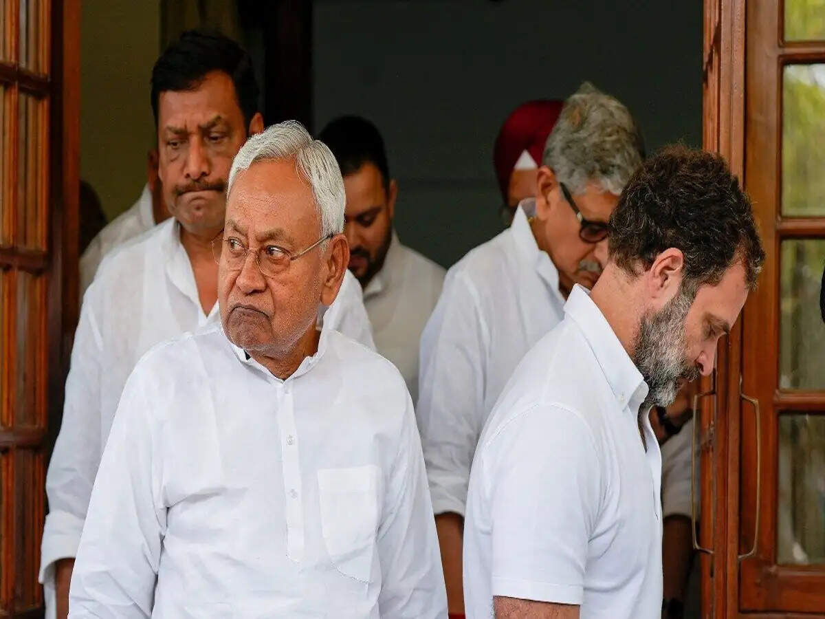 Politics News- राहुल गांधी ने सुशासन बाबू के बिहार छोड़ने और नीतीश कुमार के बारे में कह दी बड़ी बात, जानिए पूरी डिटेल्स