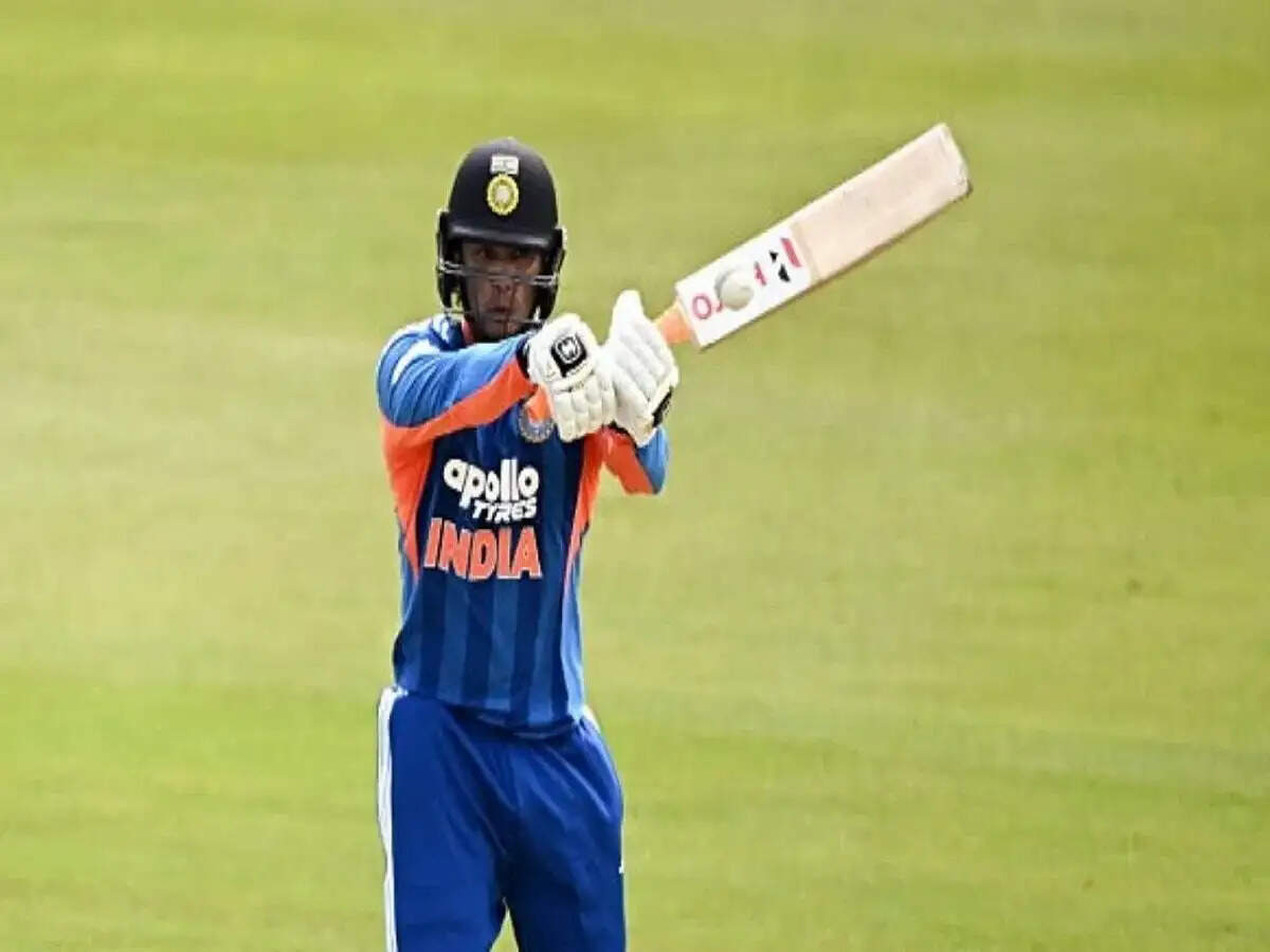 Sports News- अभिषेक शर्मा&nbsp;&nbsp;ने सबसे जल्दी 100 छक्के लगाने का बनाया वर्ल्ड रिकॉर्ड, जानिए किसको छोड़ा पीछे