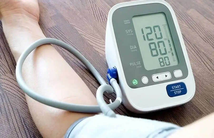 Health Tips- उच्च रक्तचाप बढ़ने पर इन अंगों पर होता हैं असर, रहे सावधान